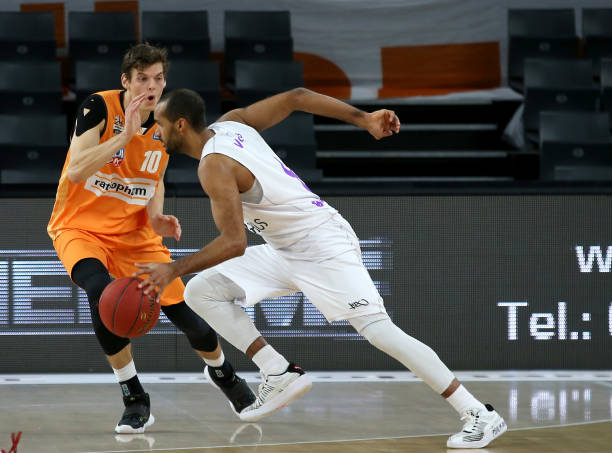 凯恩的公开 凯恩的公开