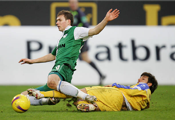 他个人的实 他个人的实